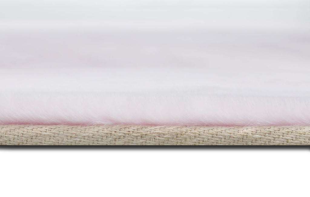 FAMALICA - 5' X 7' Area Rug - RG5138