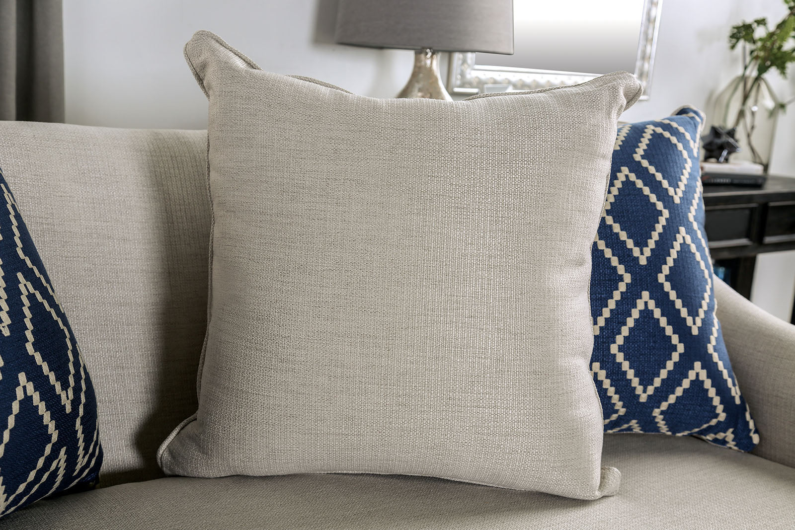 NEFYN - Sofa + Loveseat - SM2669-2PC