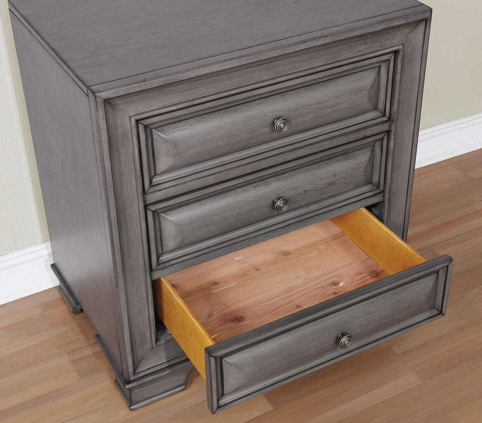 BRANDT - Nightstand w/ USB - CM7302GY-N