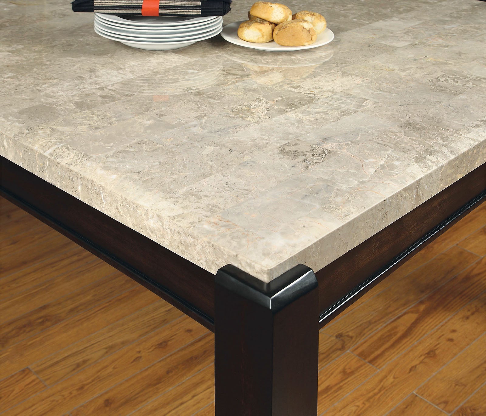 GLADSTONE I - Dining Table - CM3823T