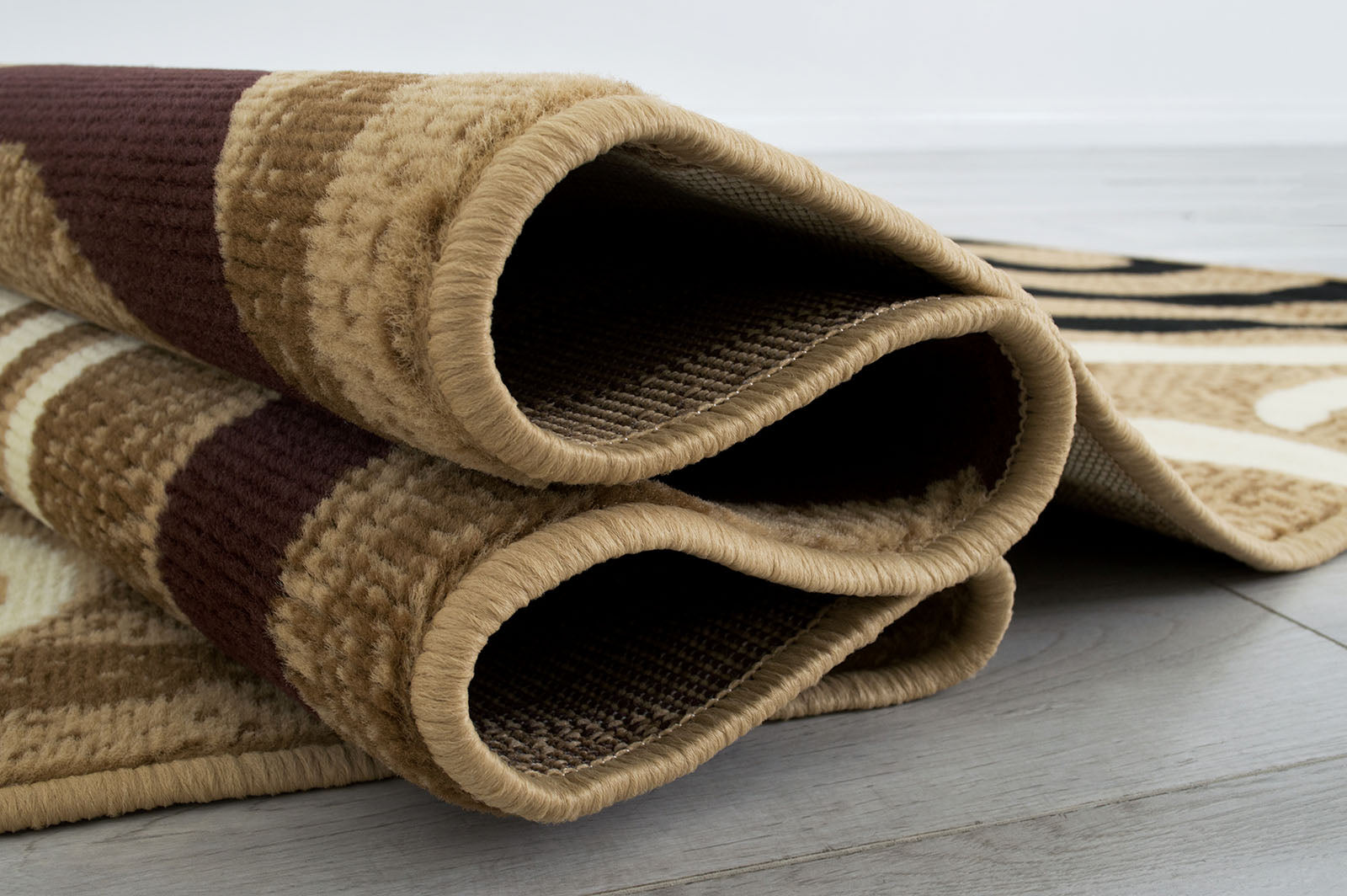 BLITAR - 5' X 7' Area Rug - RG5215