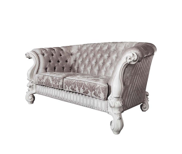 Versailles - Loveseat W/5 Pillows - LV01395